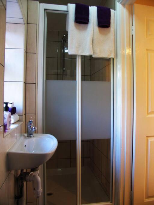 Must See, Quality 1 Bed, Romford, 20 Mins C.London Ngoại thất bức ảnh