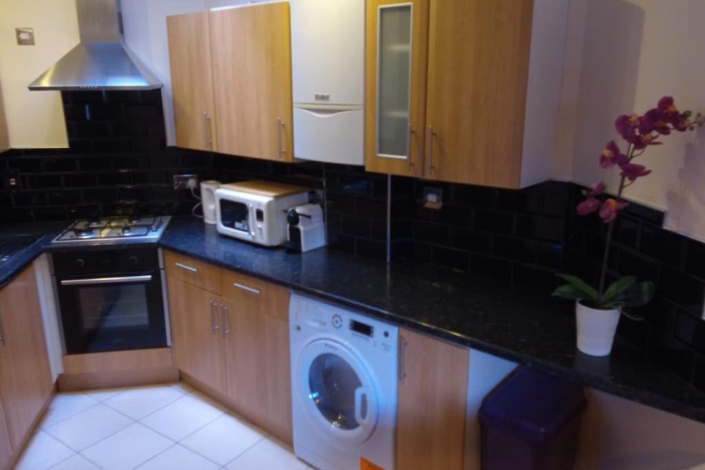 Must See, Quality 1 Bed, Romford, 20 Mins C.London Ngoại thất bức ảnh