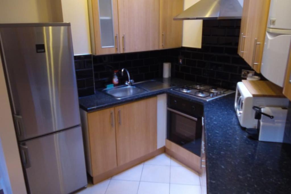 Must See, Quality 1 Bed, Romford, 20 Mins C.London Ngoại thất bức ảnh